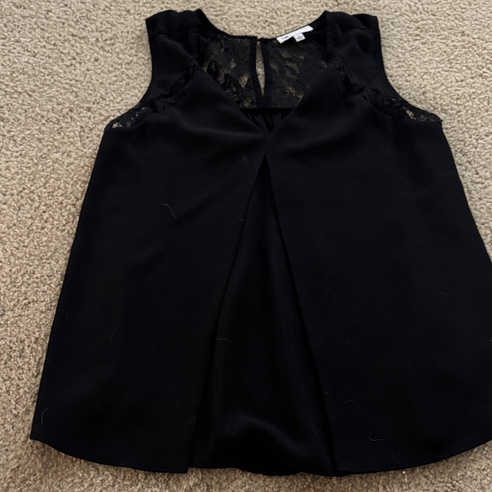 DR2 Black Lace Yoke Sleeveless Camisole